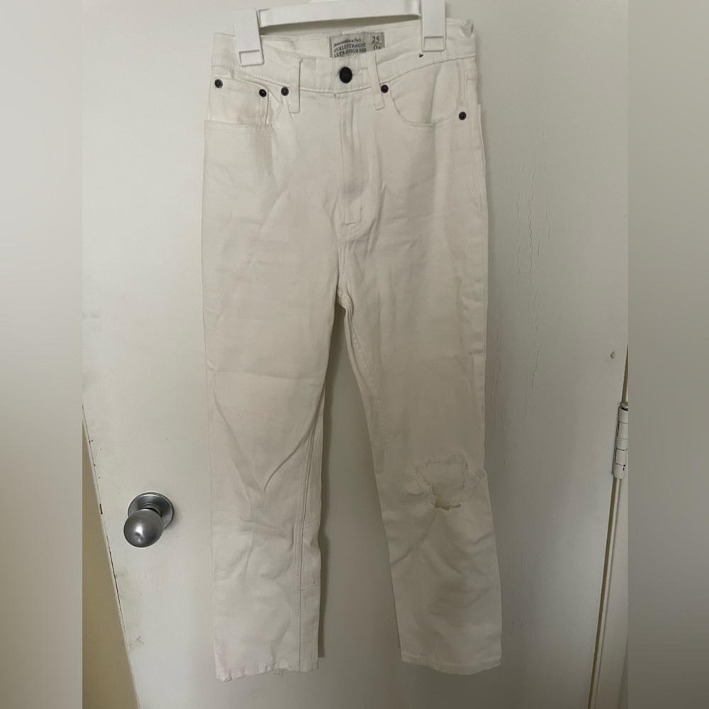 White Abercrombie & Fitch Jeans Size 25